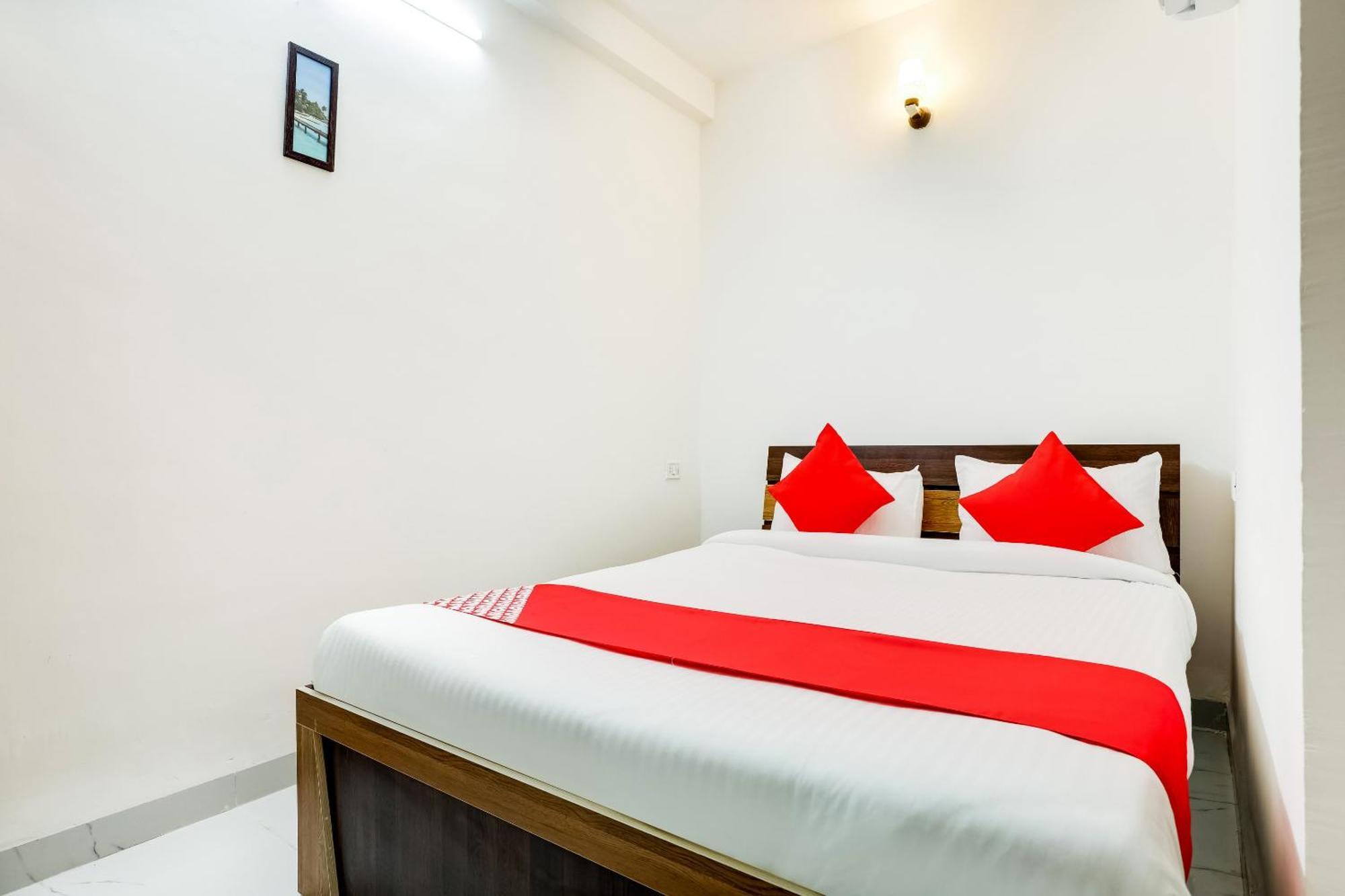 Hotel O Expression Indore Esterno foto