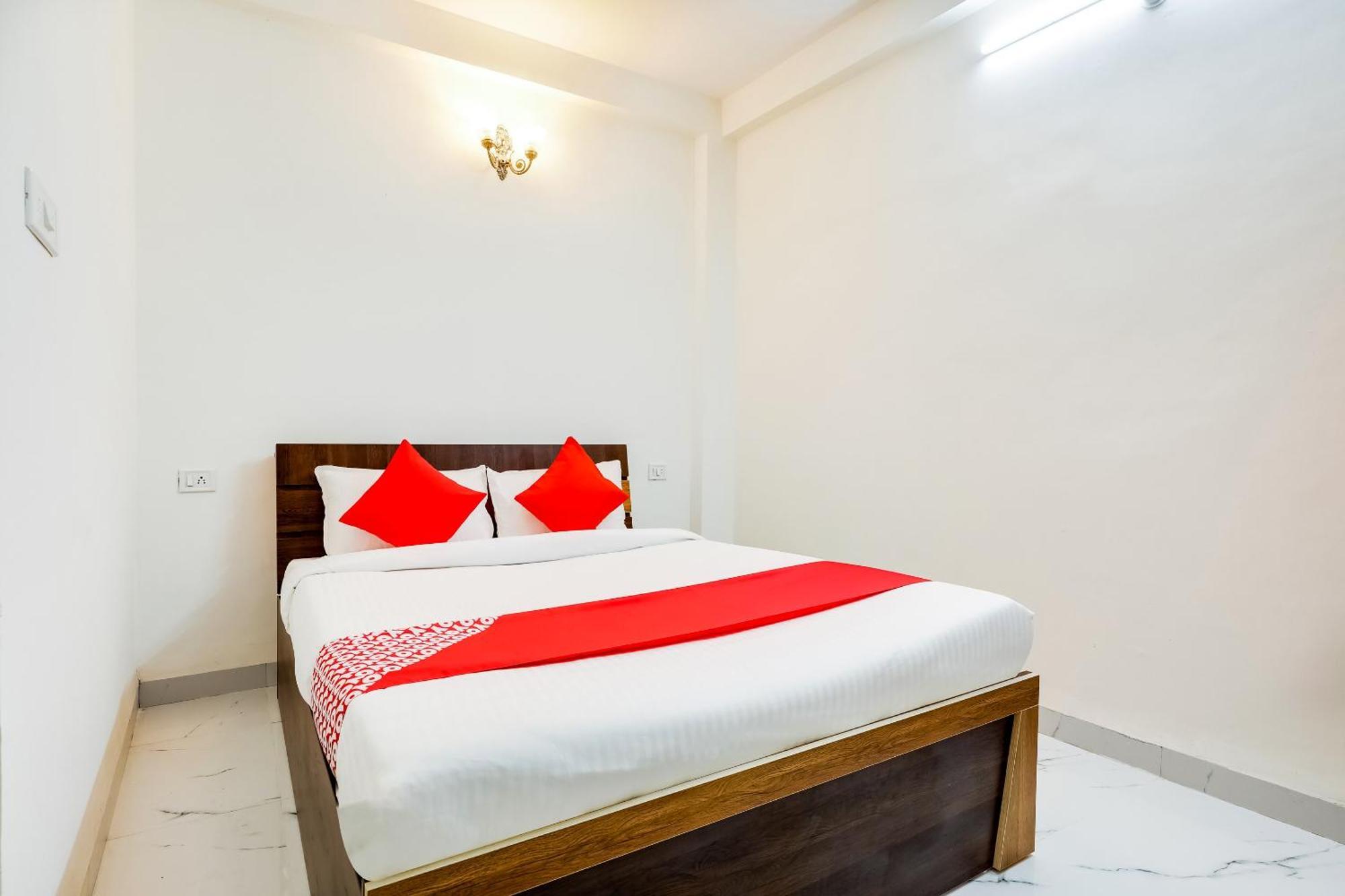 Hotel O Expression Indore Esterno foto