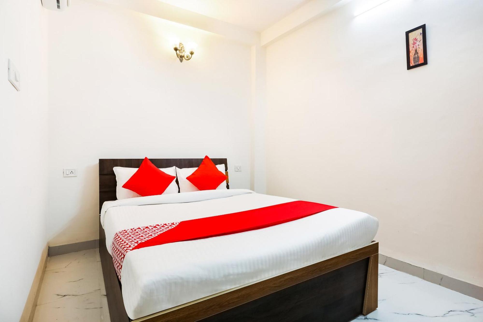 Hotel O Expression Indore Esterno foto