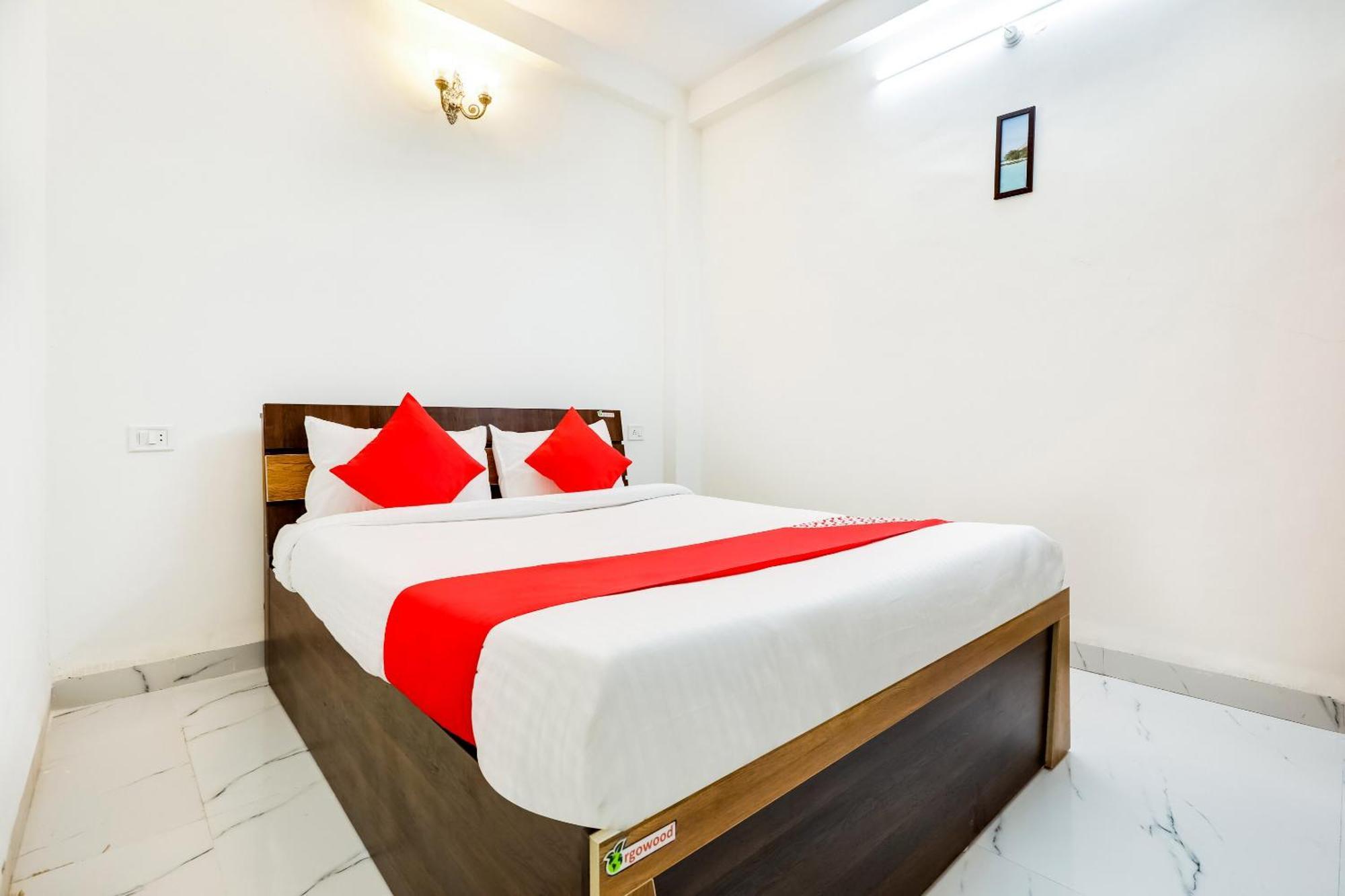 Hotel O Expression Indore Esterno foto